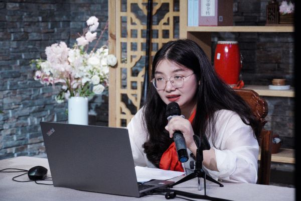 相约“字”里行间