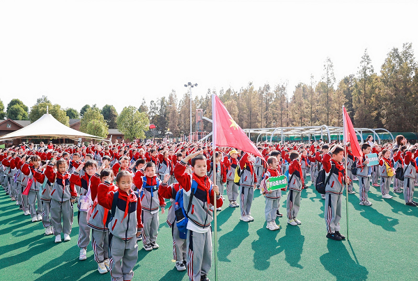 劳动，点亮成长的底色！