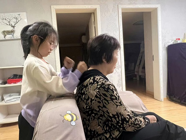 爱满重阳 孝润童心